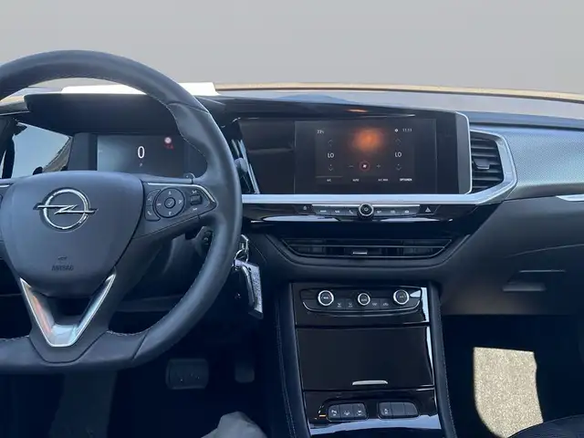 Opel Grandland view 12