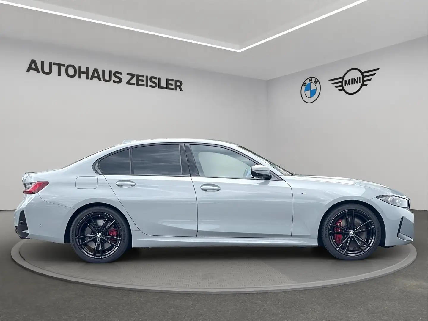 BMW 330 i Limousine M SPORTPAKET UPE 77.980,-- Grau - 2