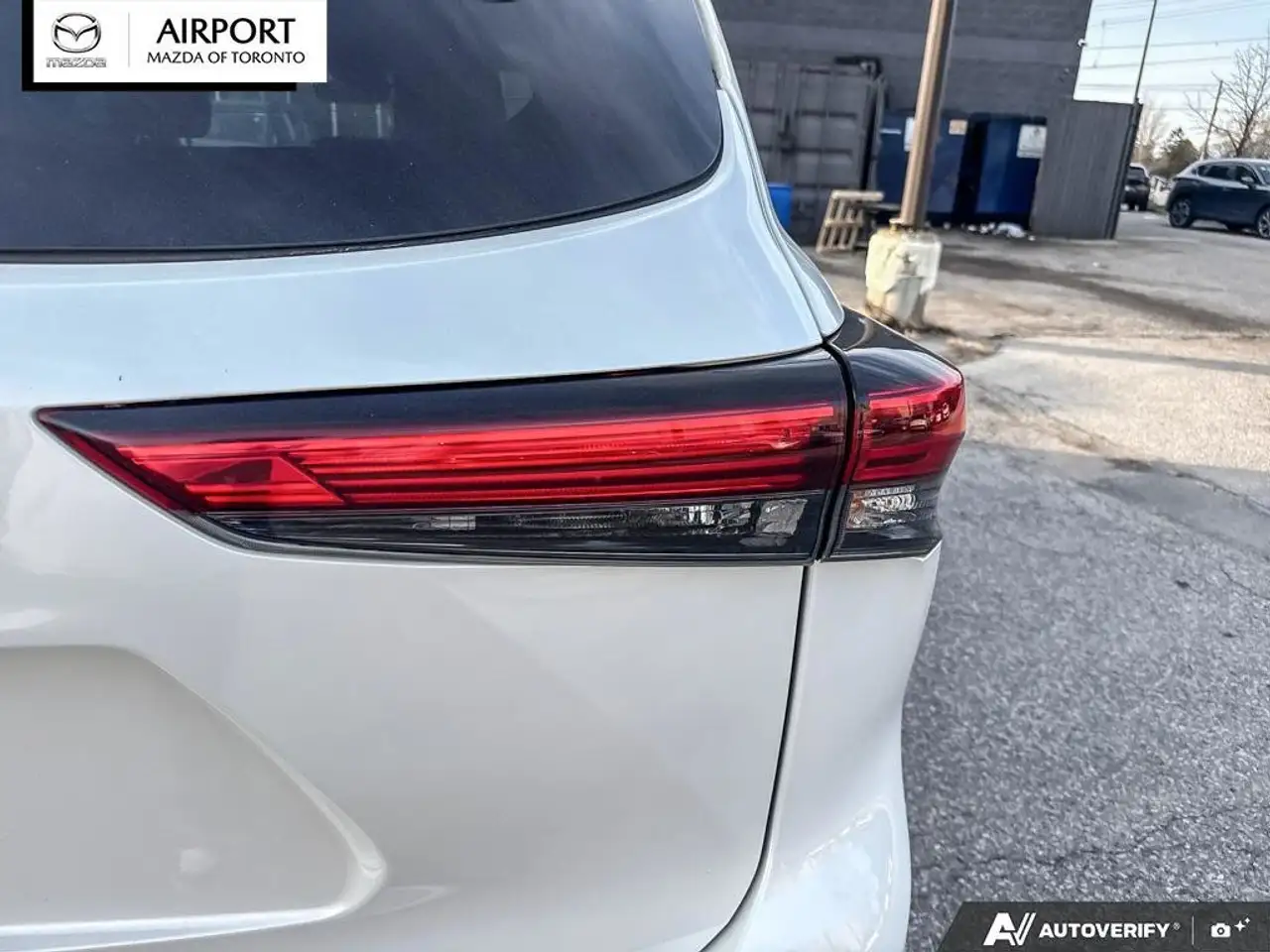 Toyota Highlander снимка Toyota Highlander