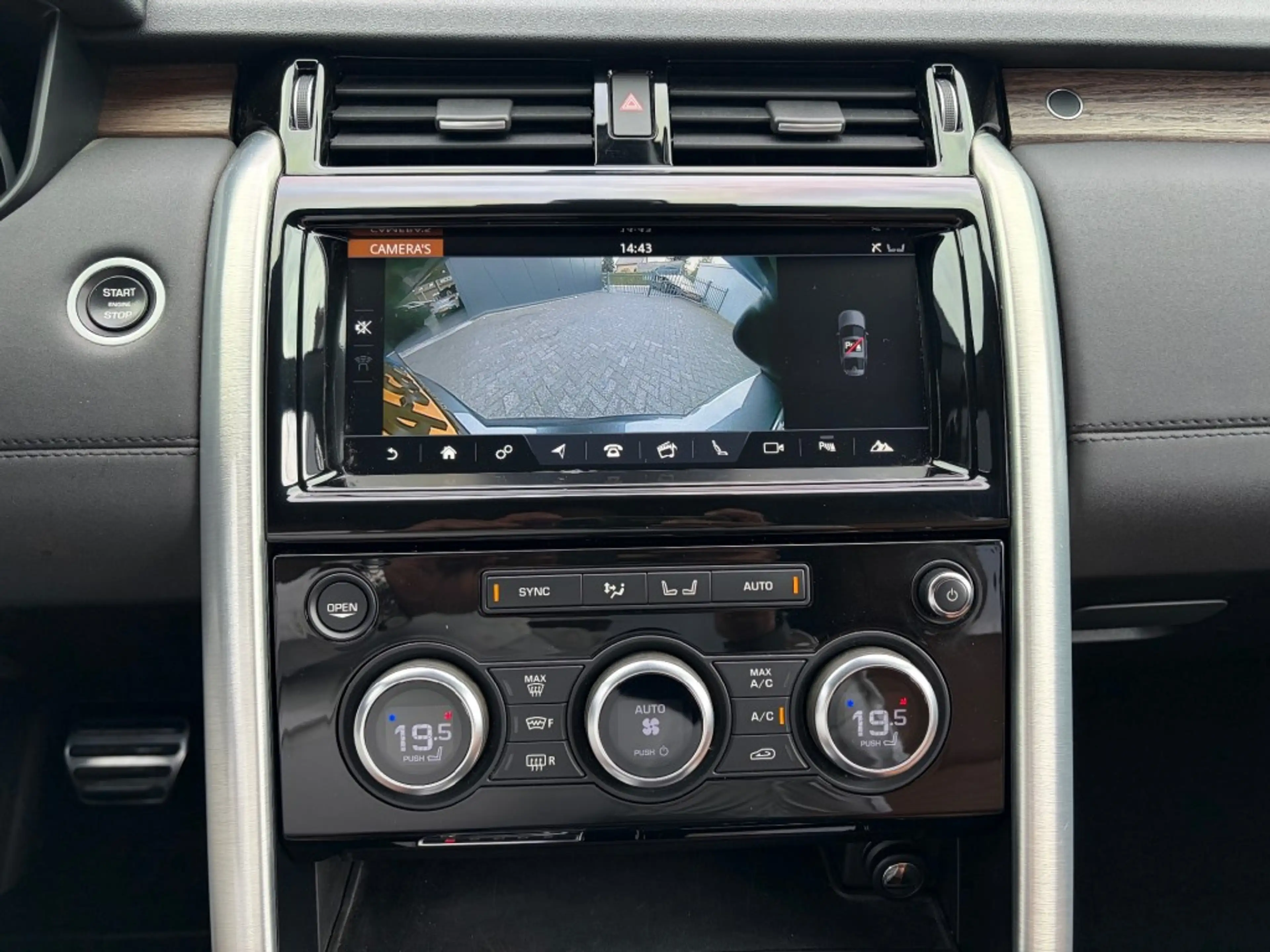 Land Rover Discovery 2.0 SD4 HSE Luxury 7-persoons Pano Luchtvering Mer — photo 10