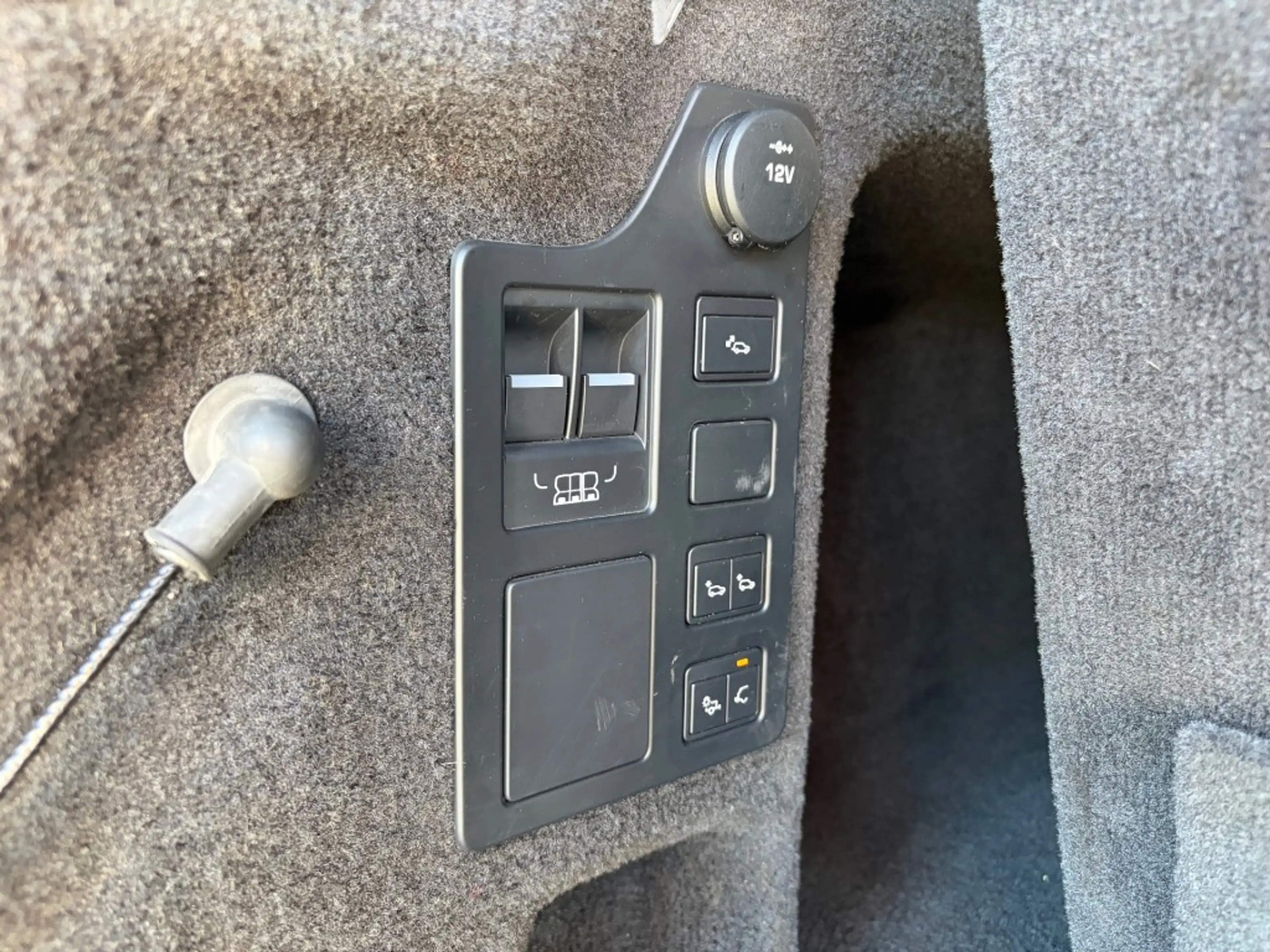 Land Rover Discovery 2.0 SD4 HSE Luxury 7-persoons Pano Luchtvering Mer — photo 17