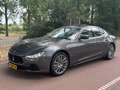Maserati Ghibli 3.0 V6 D SCHUIFDAK!LEDER!XENON!RIJDT SUPER! Grijs - thumbnail 3