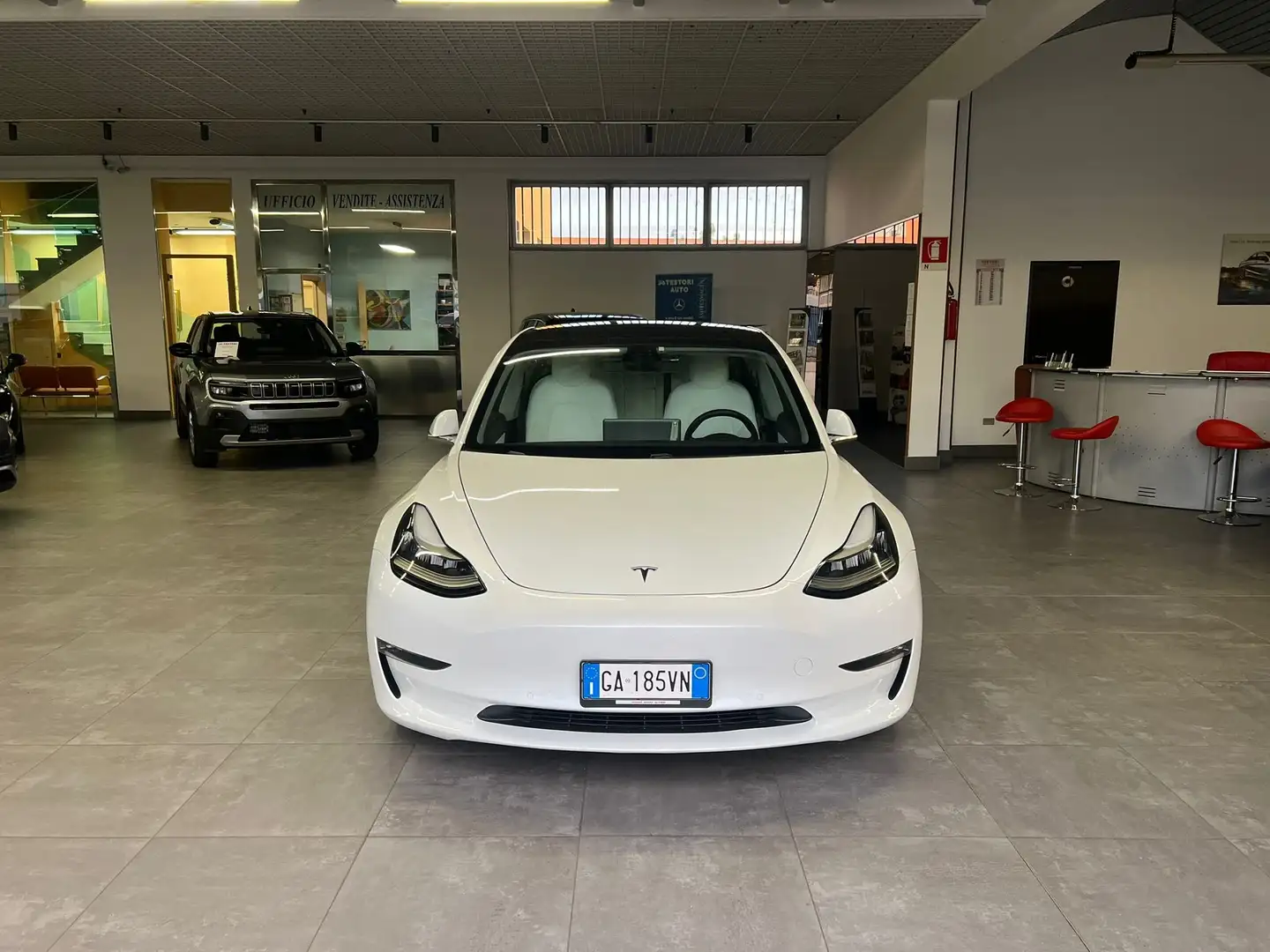 Tesla Model 3 Long Range Dual Motor awd Auto Pilot Bianco - 2
