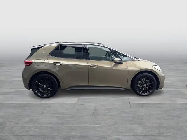 Volkswagen Id.3 view 6