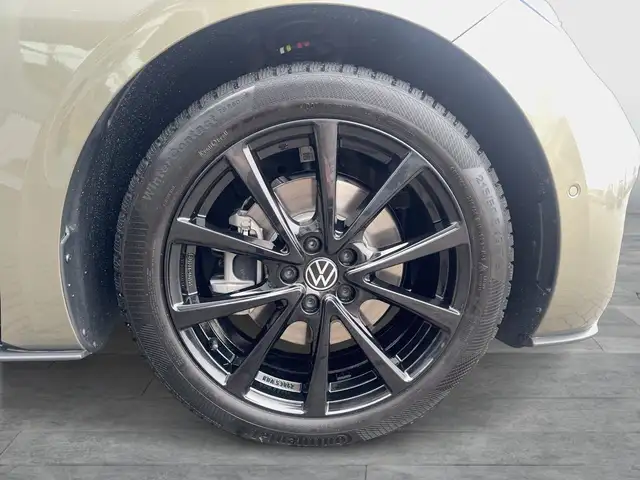 Volkswagen Id.3 view 7