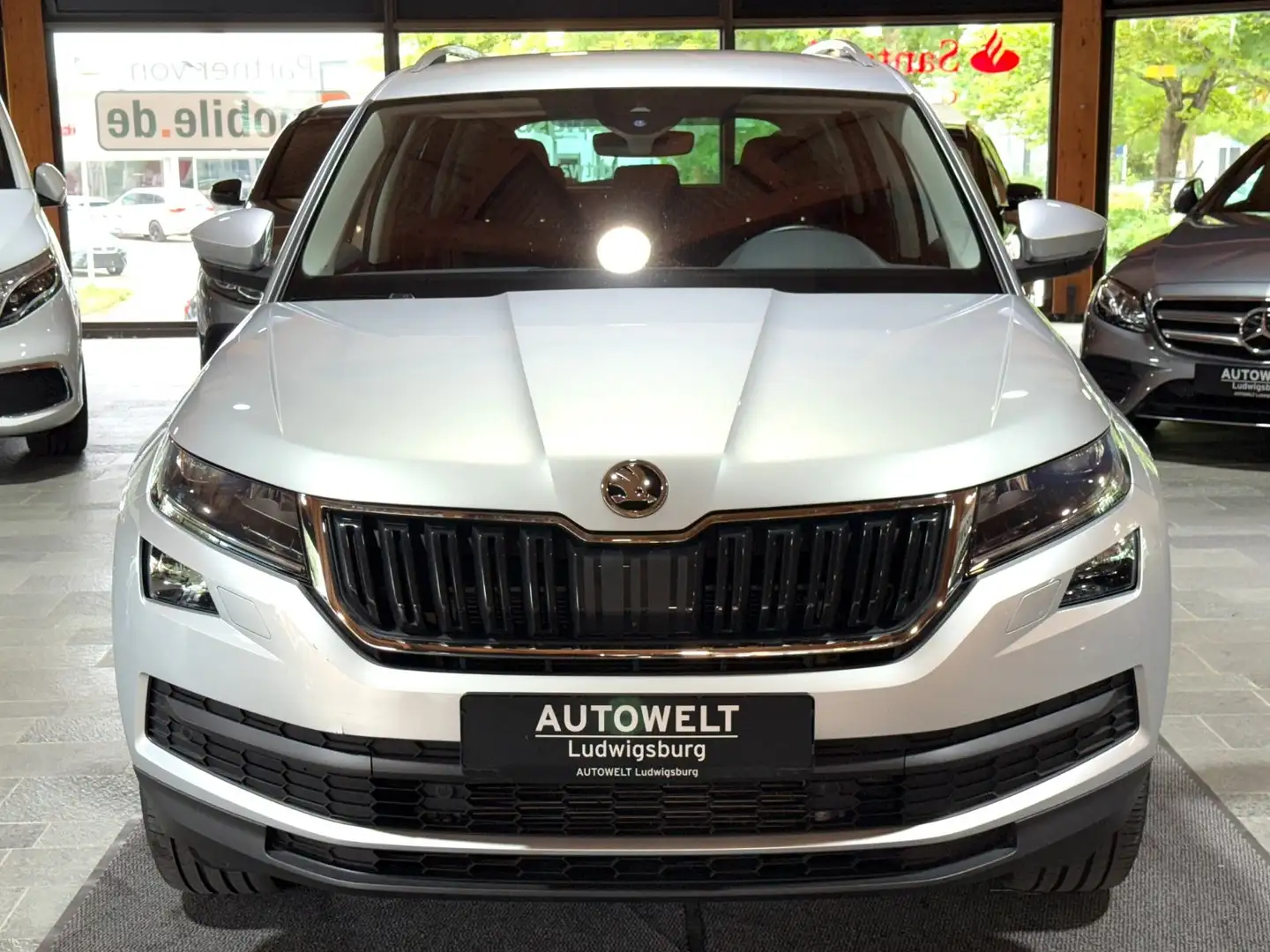 Skoda Kodiaq Drive 2.0 TDI 4x4 DSG TOP AUSSTATTUNG Silber - 2