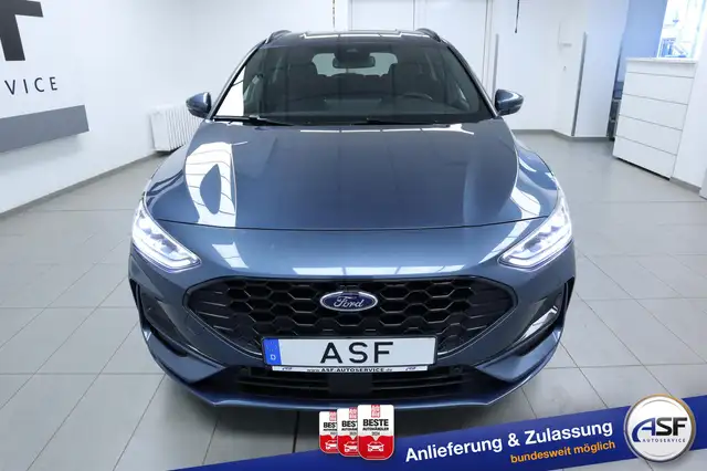 Ford Focus view 3