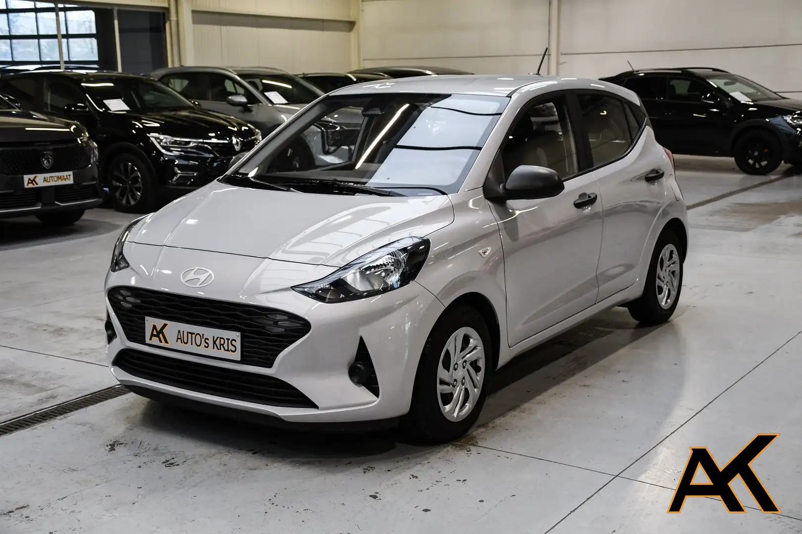 Hyundai i10 i10 1.0 Comfort - NAVIGATIE / SMARTLINK / CAMERA Gris - 1