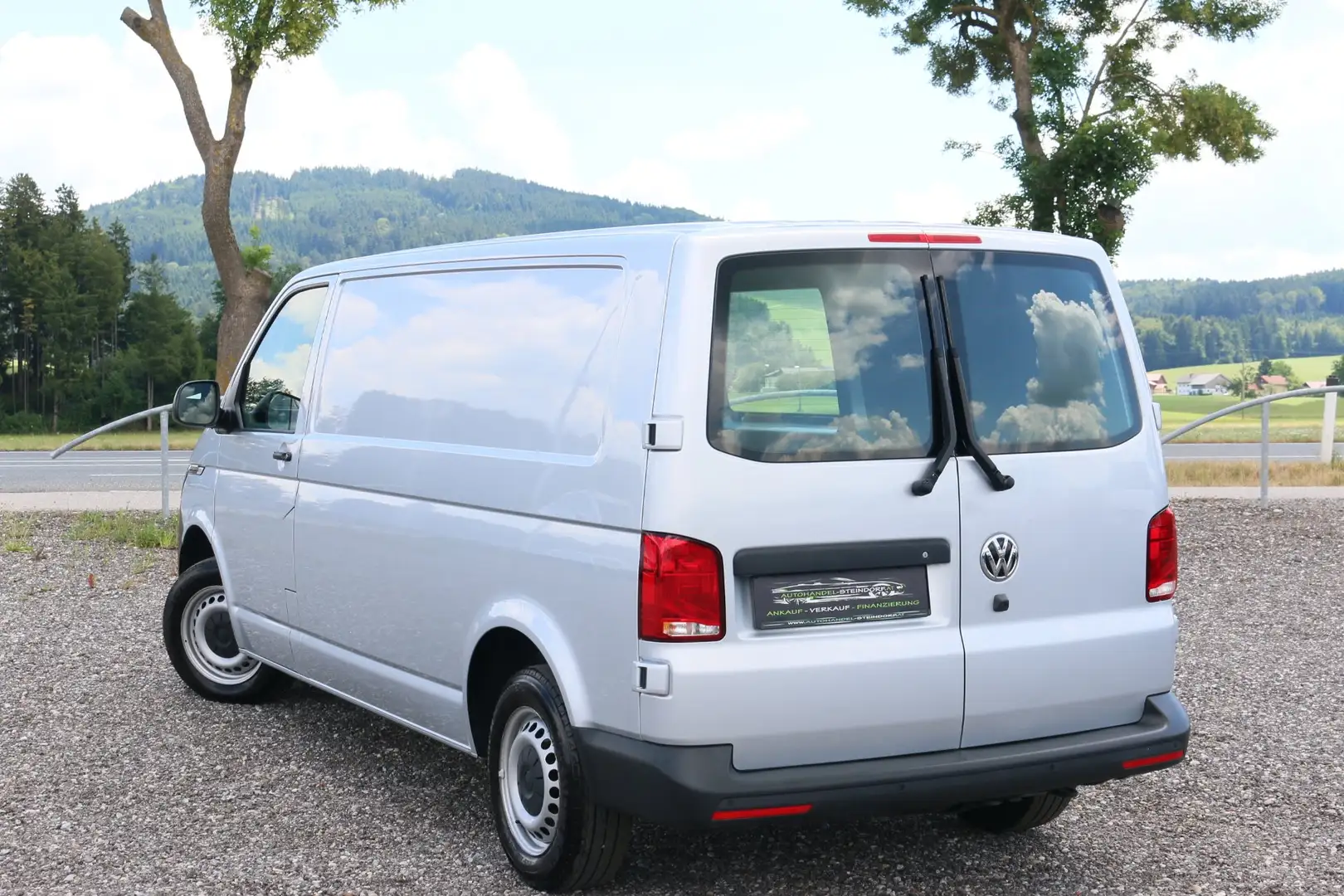 Volkswagen T6.1 Transporter DSG Lang*Digital Cockpit*ACC*Kamera Grau - 2
