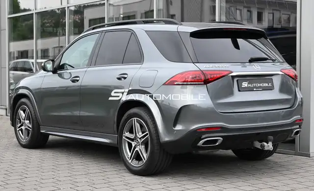 Mercedes-Benz Gle Class view 3