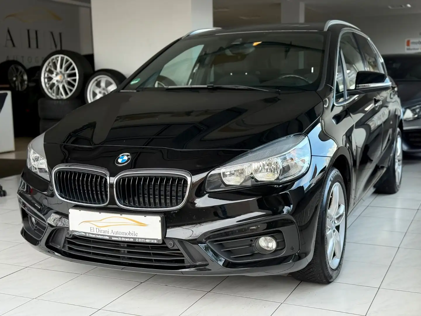 BMW 218 i Active Tourer Pano/AnhängerKupp/Sitzhz/PDC/ Zwart - 1