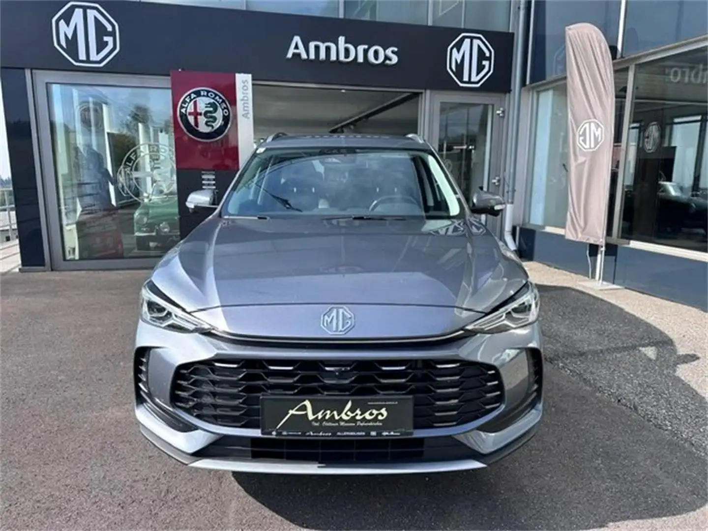 MG ZS + 1,5 MT Deluxe Grau - 2