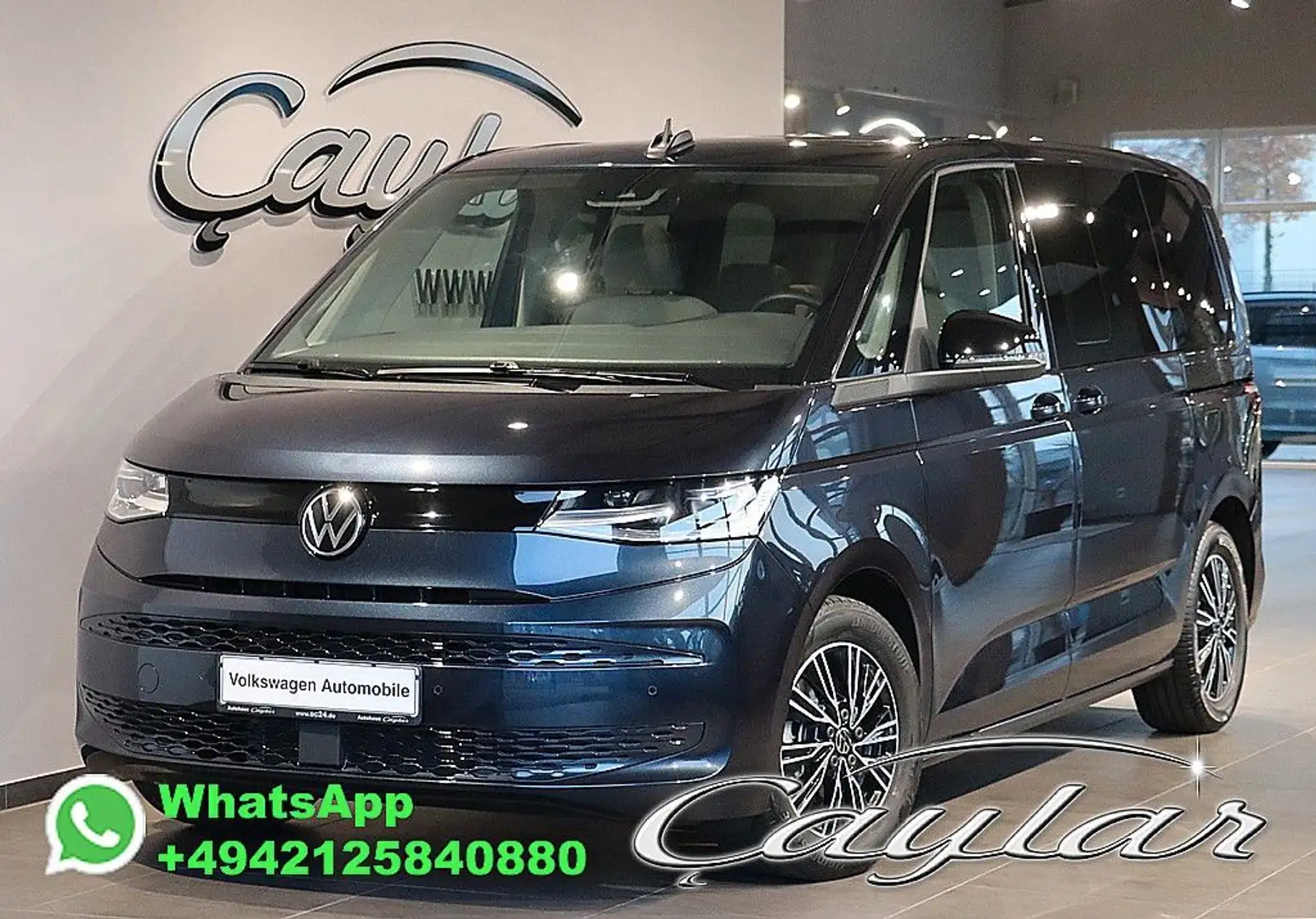 Volkswagen T7 Multivan T7 MULTIVAN TSI ACC STANDHEIZ PANO VIS-A-VIS AHK Bleu - 1