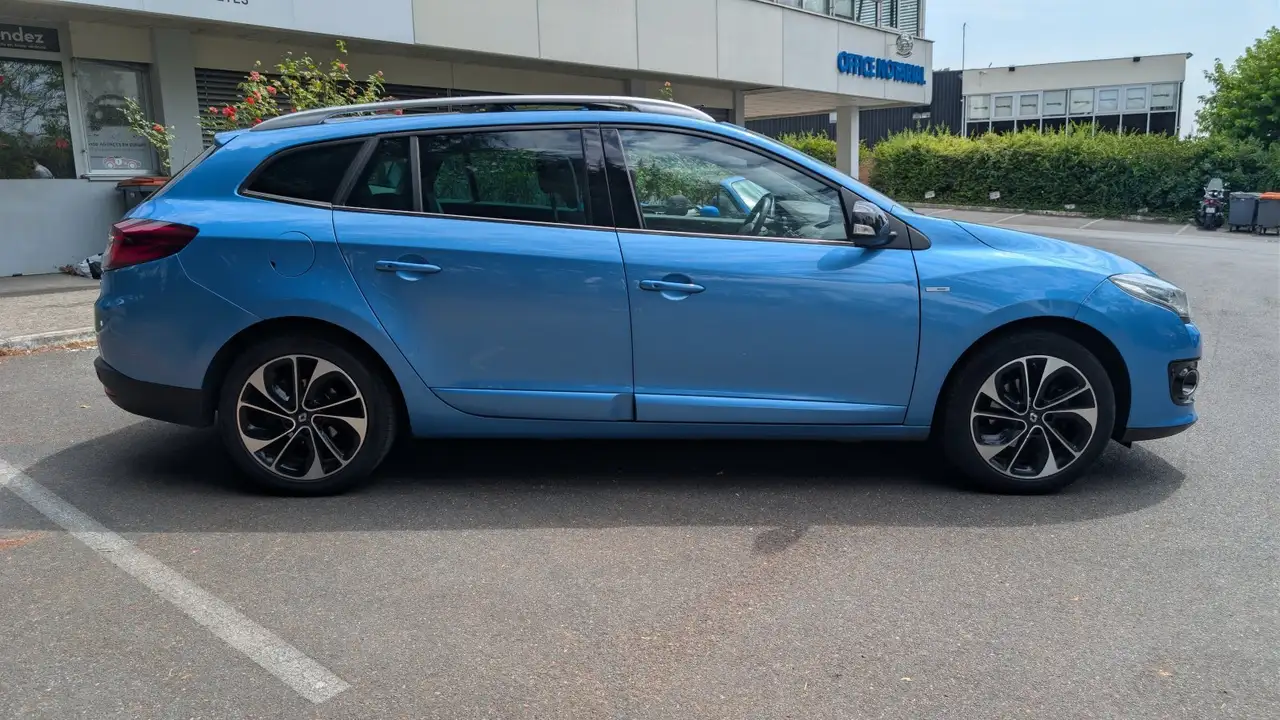 Renault Megane Grandtour — photo 8