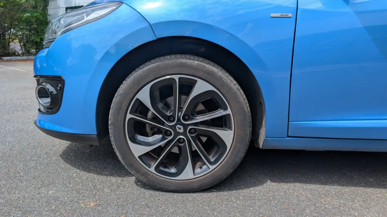Renault Megane Grandtour — photo 27