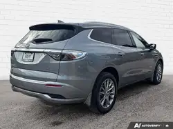 Buick Enclave снимка Buick Enclave