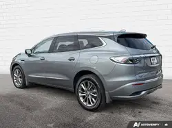 Buick Enclave снимка Buick Enclave
