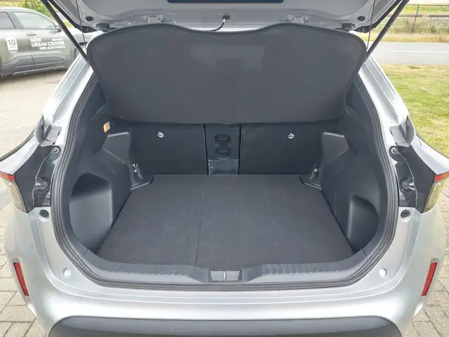 Toyota Yaris Cross view 10