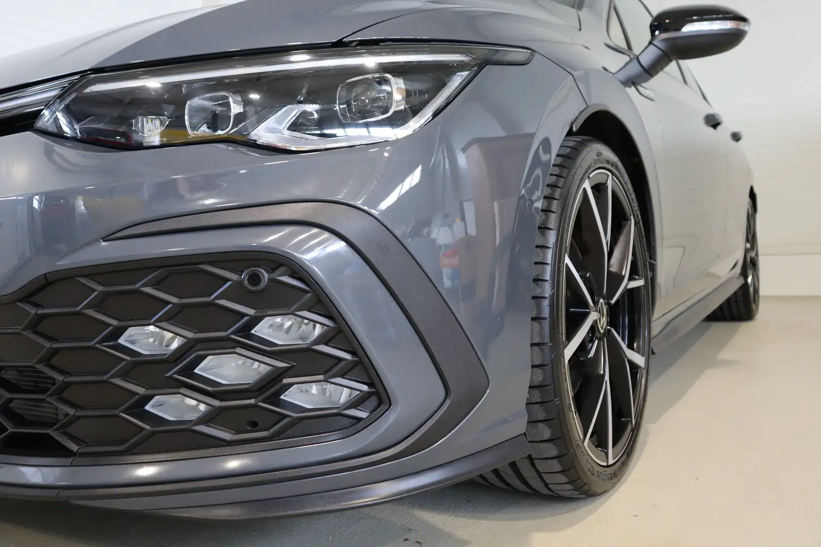 Volkswagen Golf GTD GTD Black Style HUD/RFK/19Zoll Estoril Gri - 2