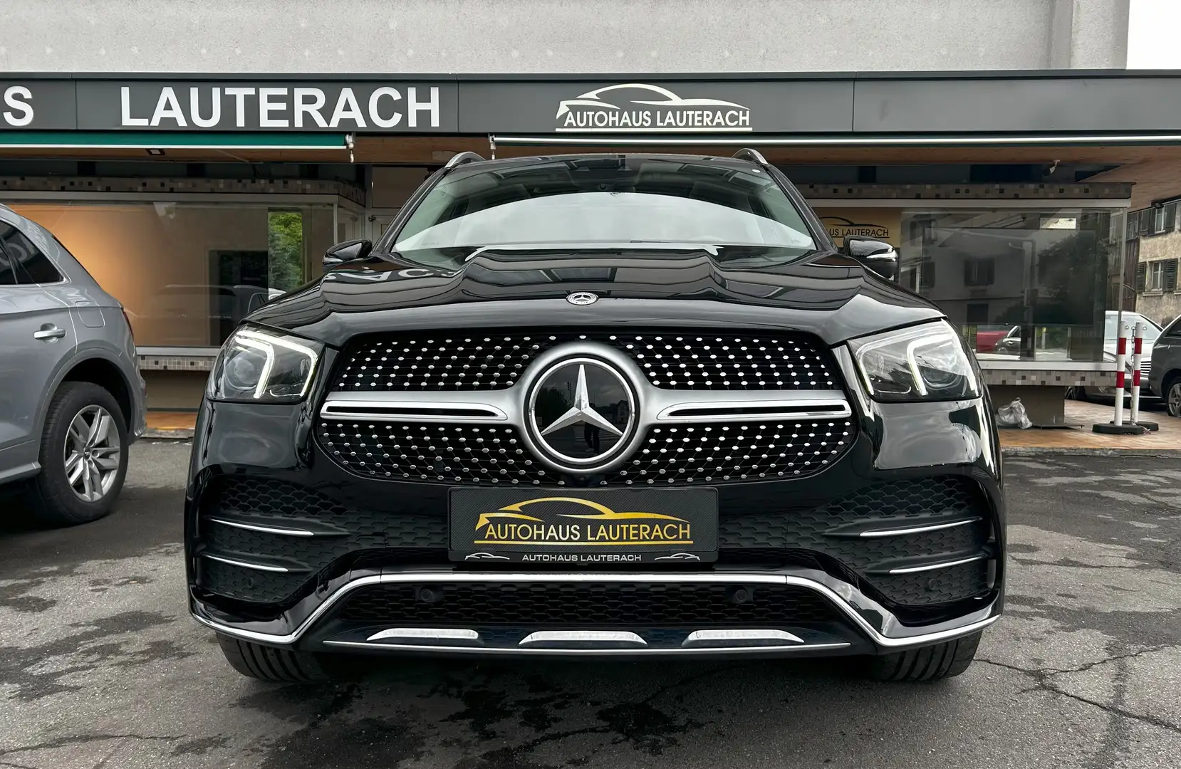 Mercedes-Benz GLE 350 de PHEV 4Matic Aut. *1.HAND* PANO * AMG LINE* Schwarz - 2