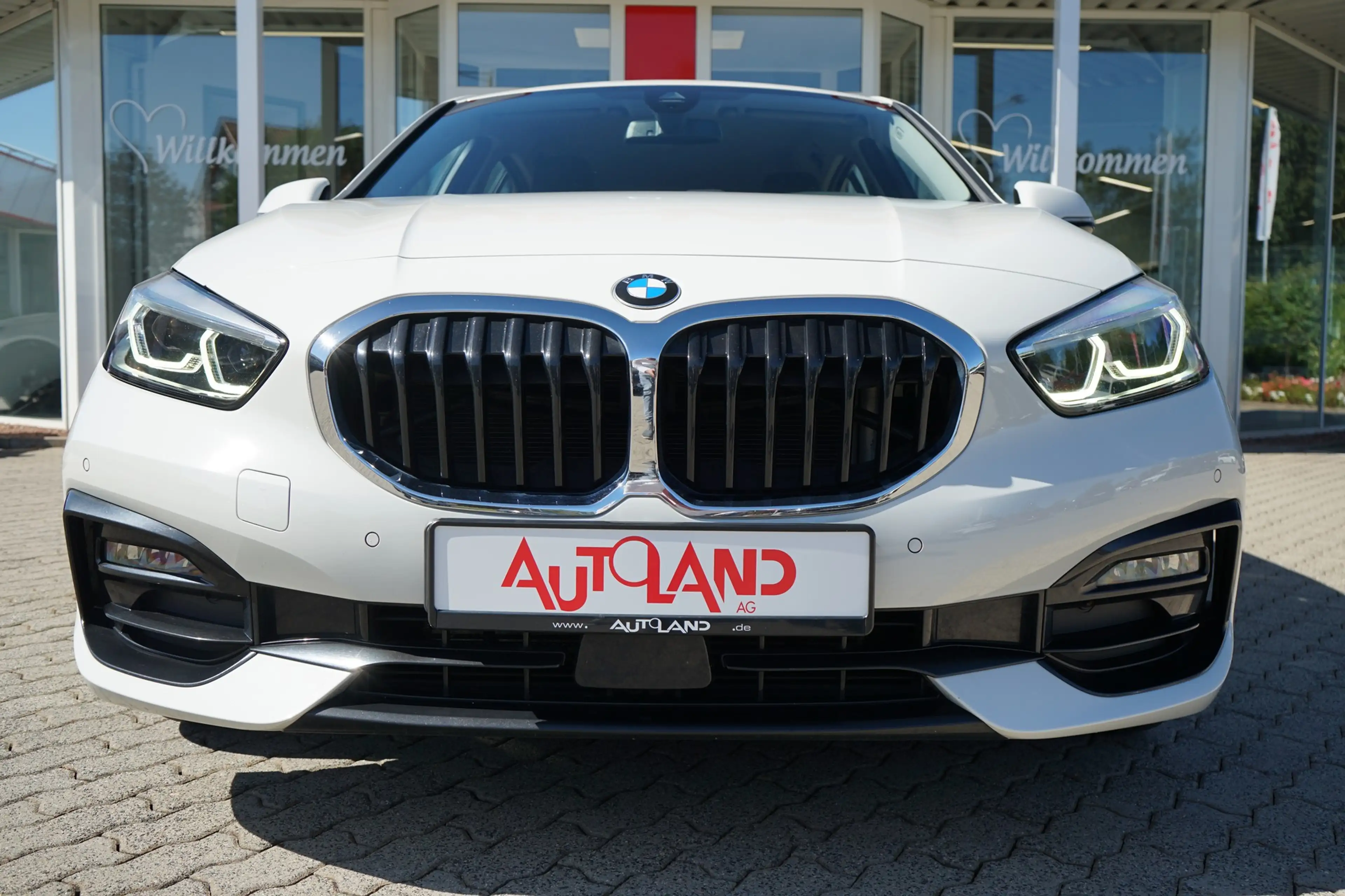 BMW 120 120d xDrive Sport Line LED Navi Spurhalte DAB — photo 14
