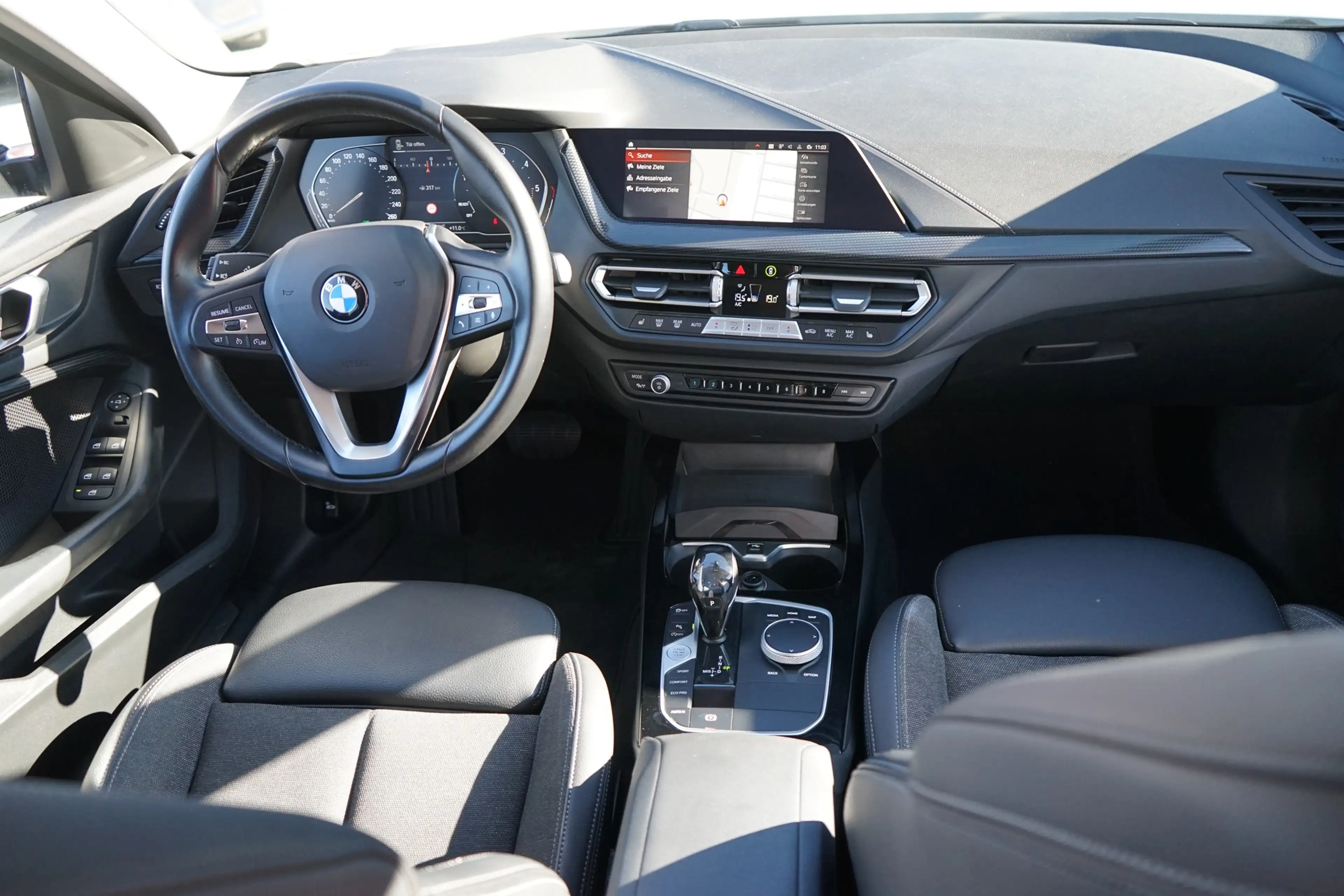 BMW 120 120d xDrive Sport Line LED Navi Spurhalte DAB — photo 6