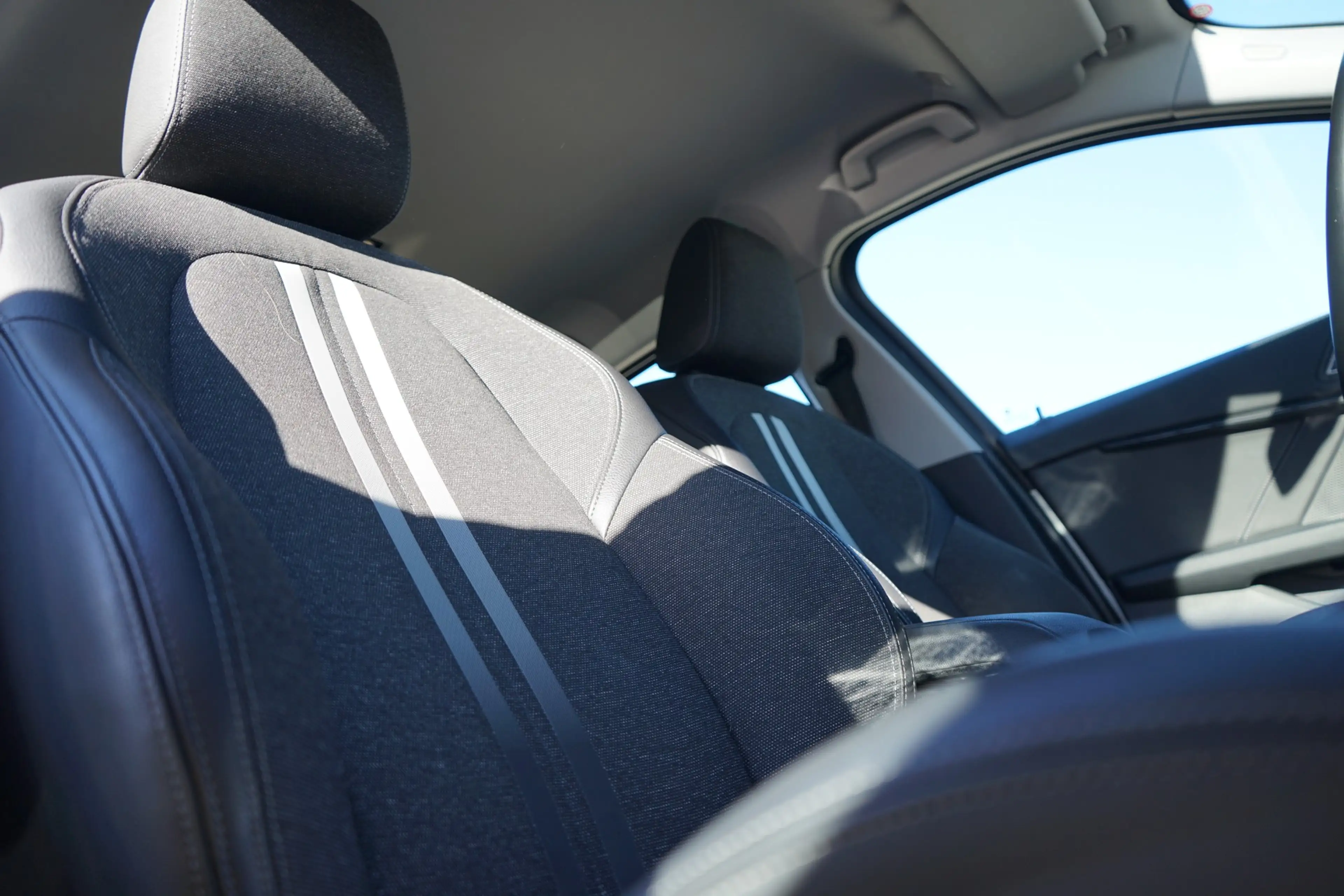 BMW 120 120d xDrive Sport Line LED Navi Spurhalte DAB — photo 13