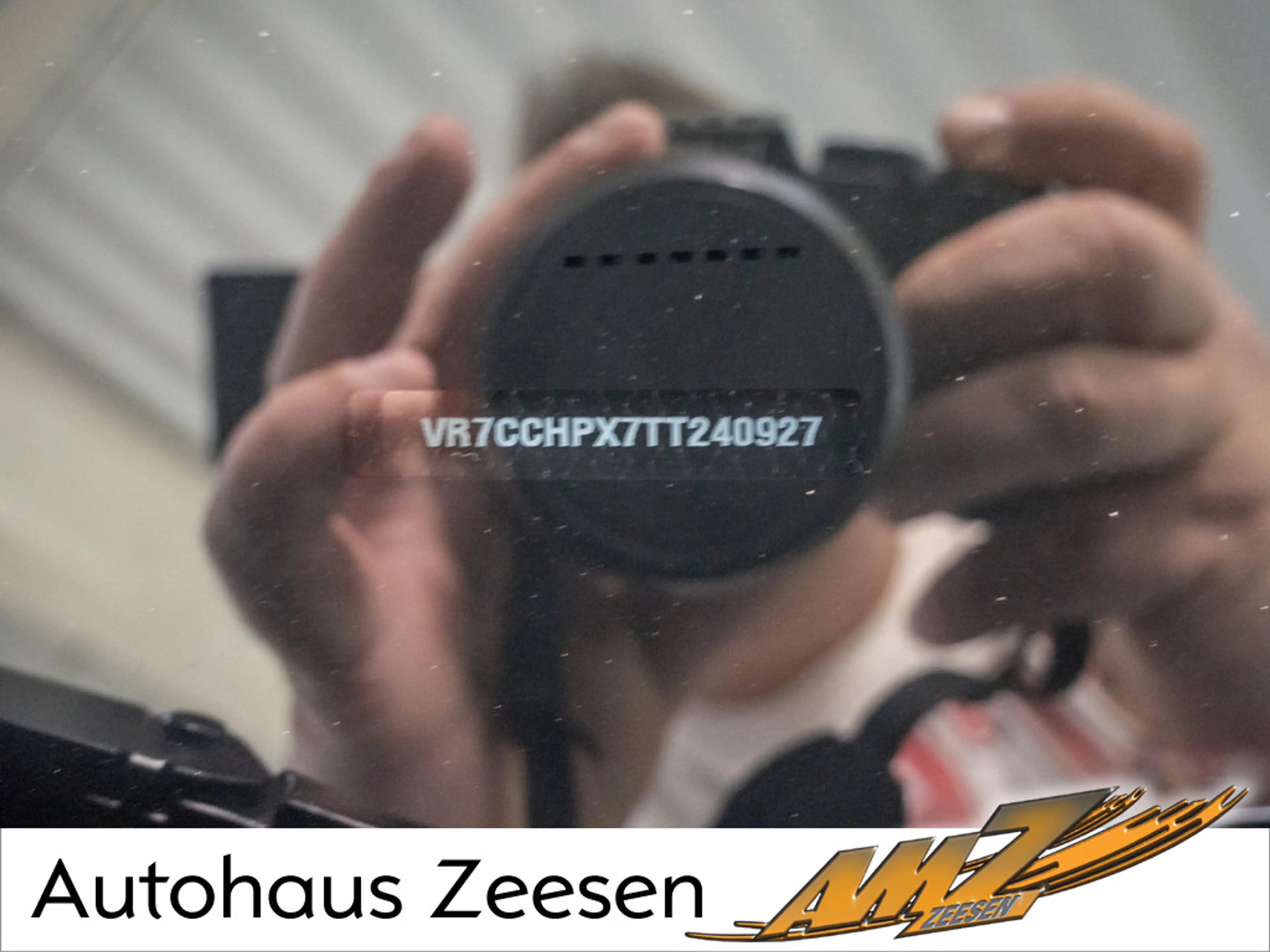 Citroen C3 Hybrid 110 Plus LED SITZHEIZUNG PDC HUD — photo 18