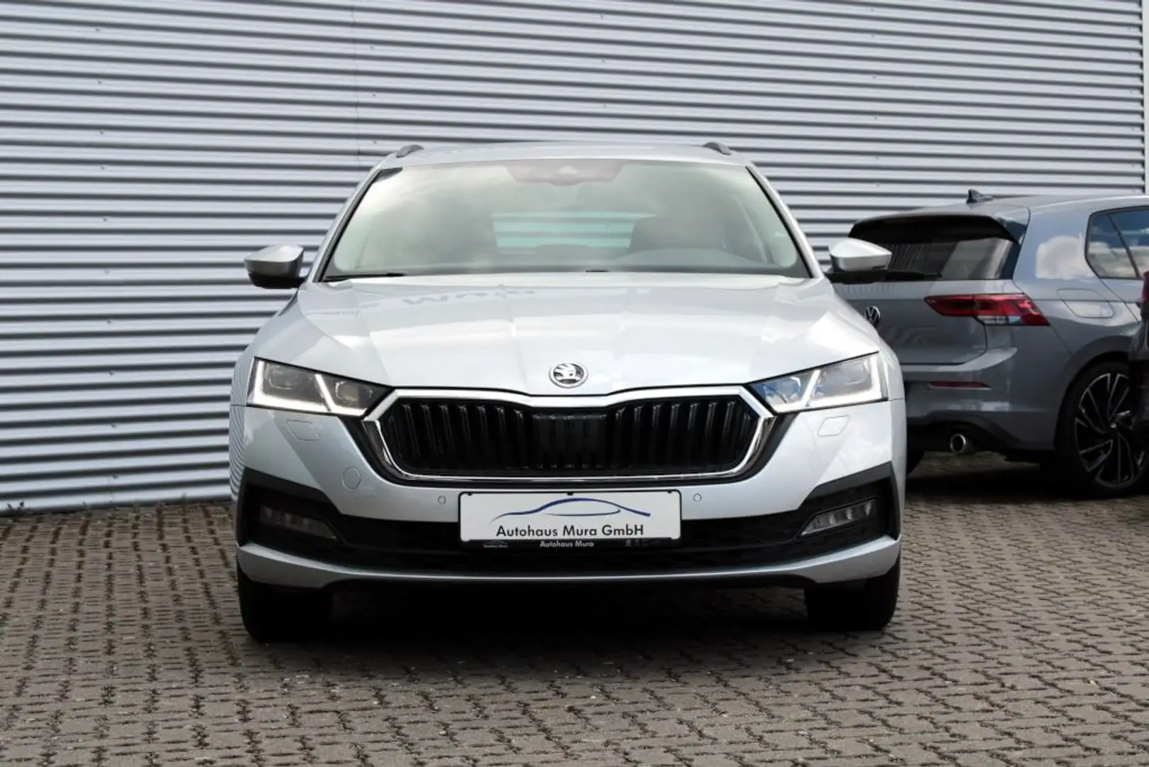 Skoda Octavia Combi Ambition 1.5TSI LED Matrix AHK NAV Argent - 2