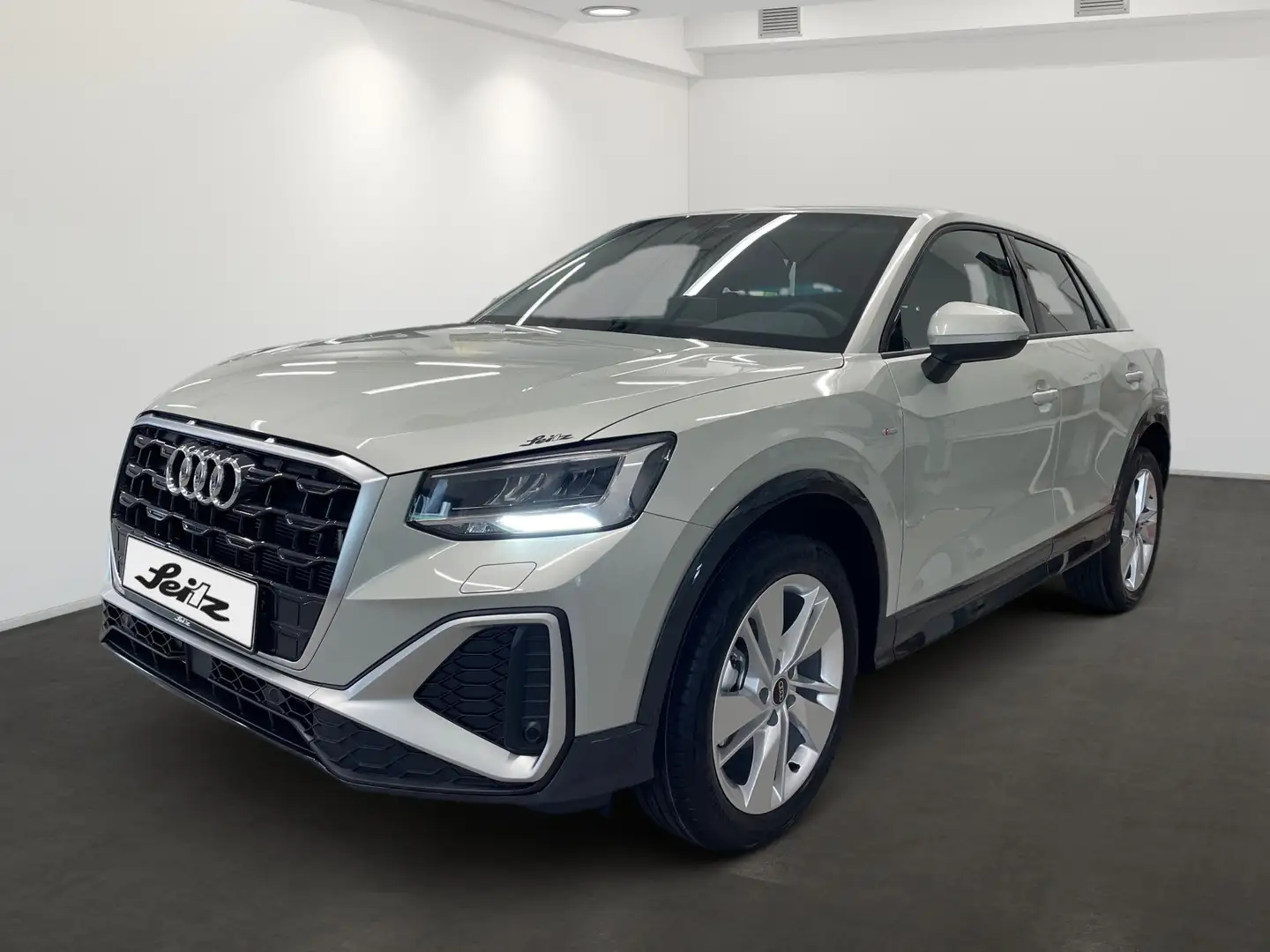 Audi Q2 35 TFSI S line *KAMERA*LED*SITZH* Silber - 2