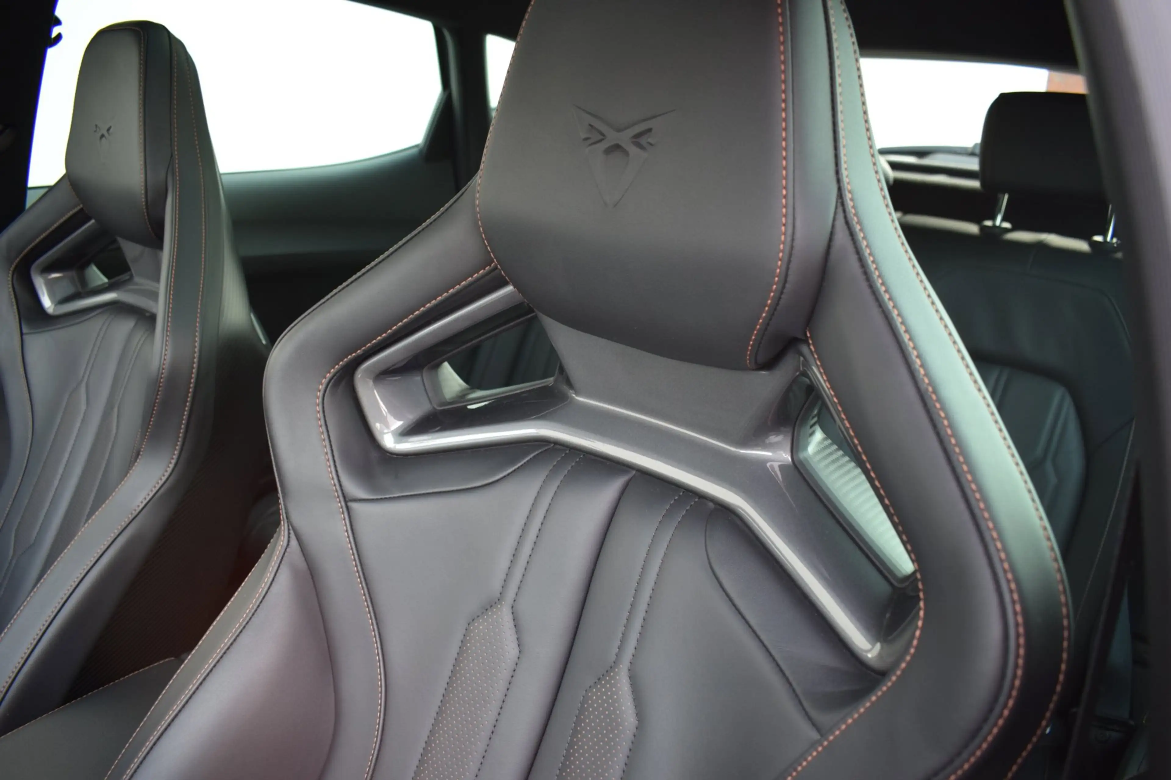 CUPRA Formentor 1.4 e-Hybrid VZ 245PK PHEV Copper Edition SCHAALST — photo 8