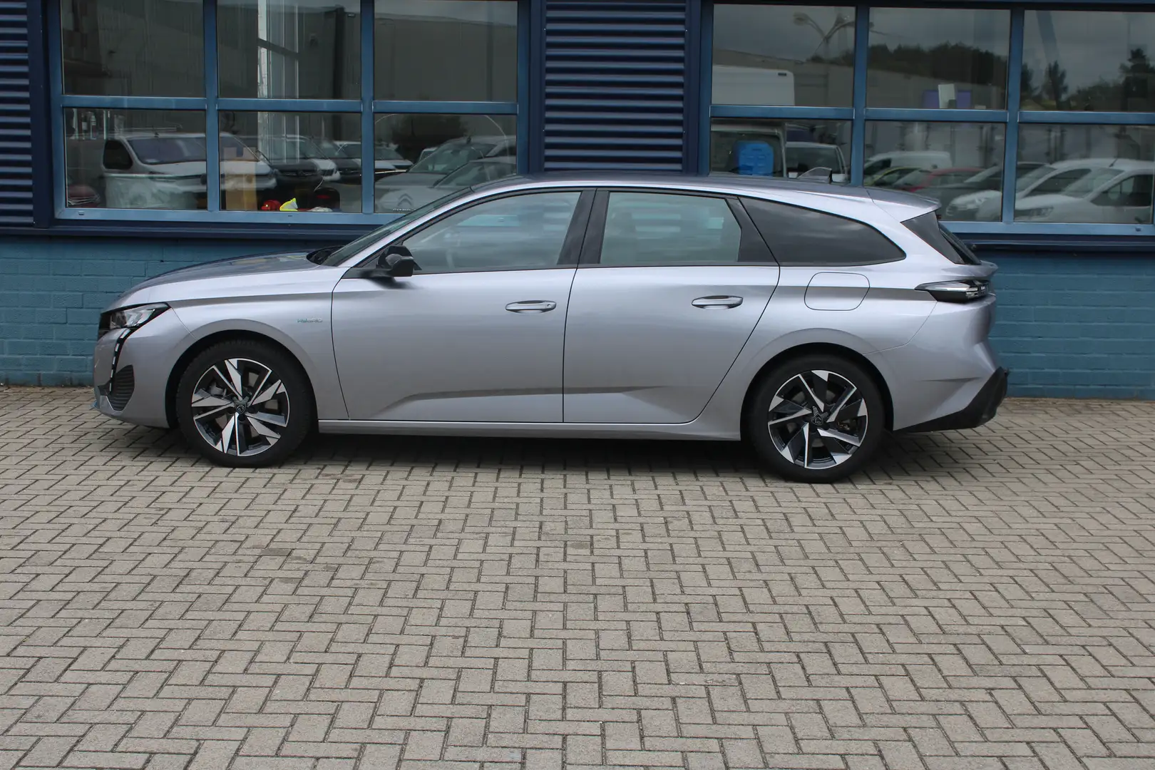 Peugeot 308 SW 1.6 Plug-in Hybrid 180 Active Pack Business | A Grijs - 2