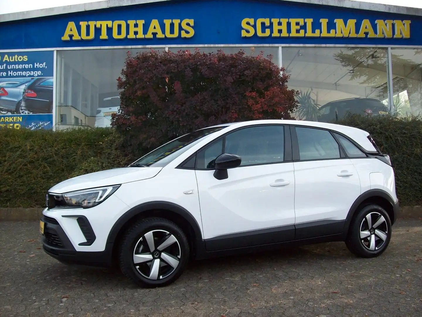 Opel Crossland X Crossland 1.2T NaviApp Klima SHZ LHZ PDC LED Weiß - 1