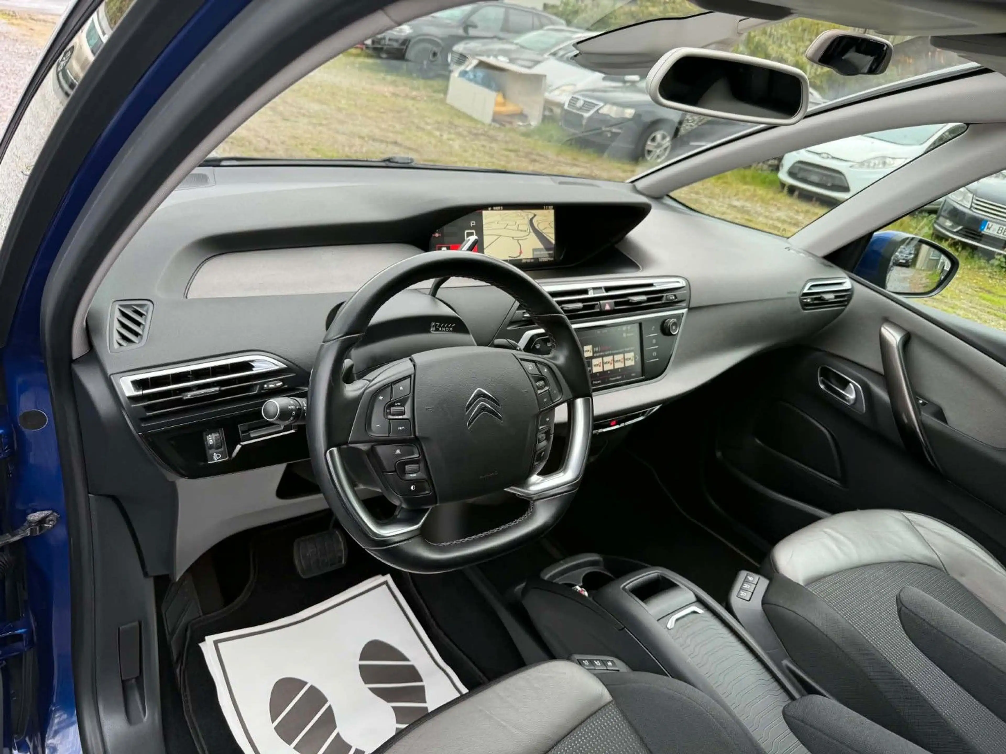 Citroen Grand C4 Picasso 1.6 THP 165 PS*7 Sitzer*Leder* — photo 9