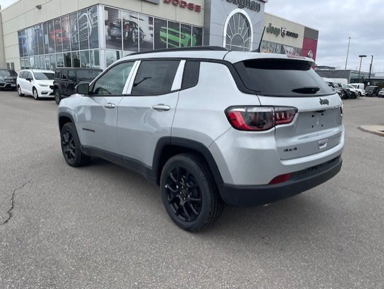 Jeep Compass снимка Jeep Compass