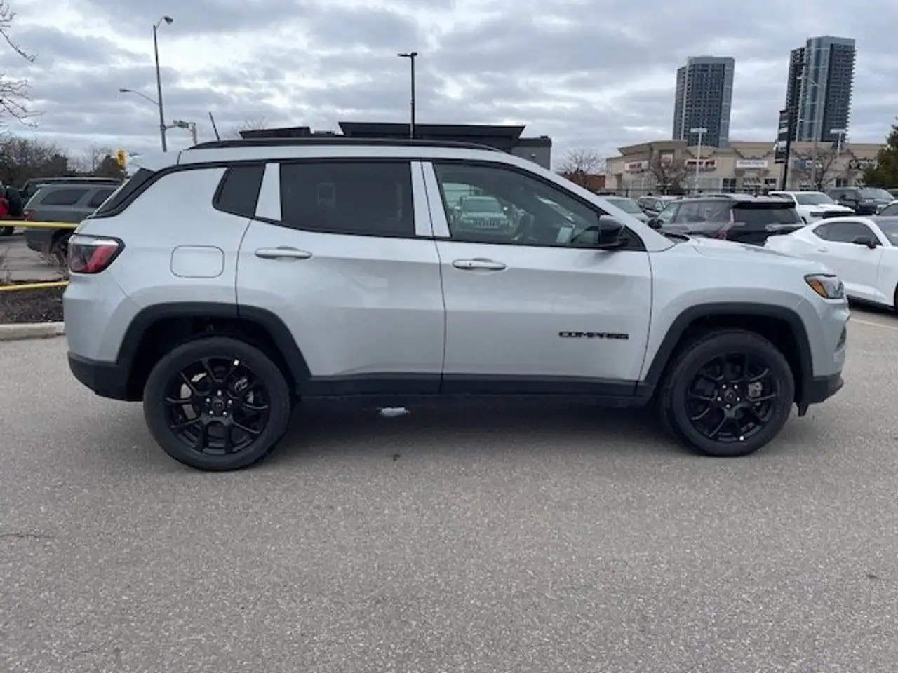 Jeep Compass снимка Jeep Compass