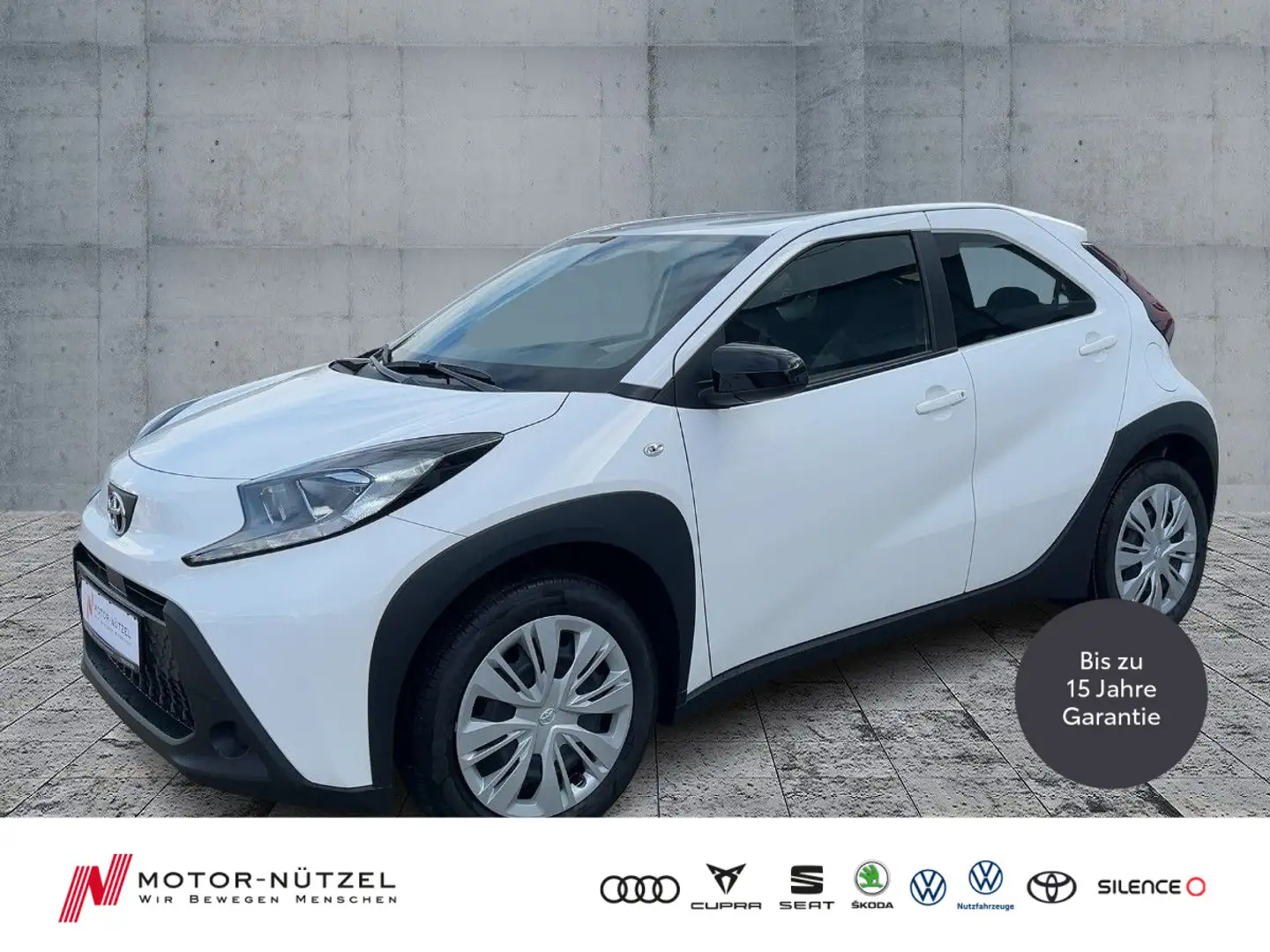 Toyota Aygo X 1.0VVT-i BUSINESS EDITION ACC+APP+SHZ+RFK Weiß - 1