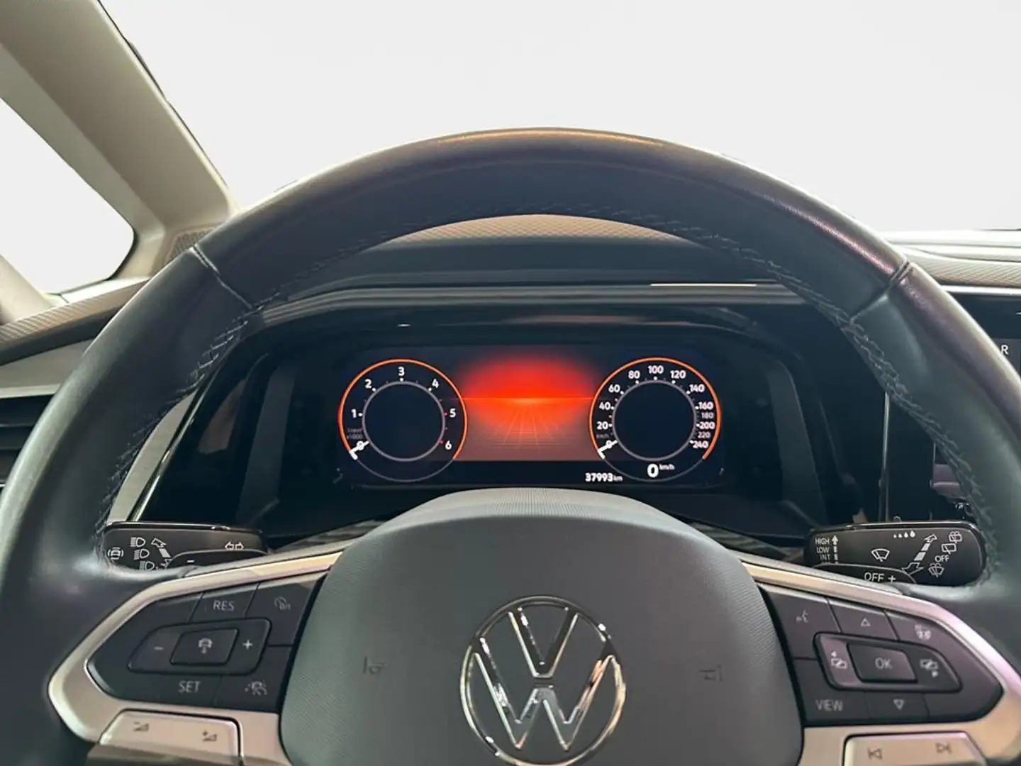 Volkswagen T7 Multivan Edition Grau - 2