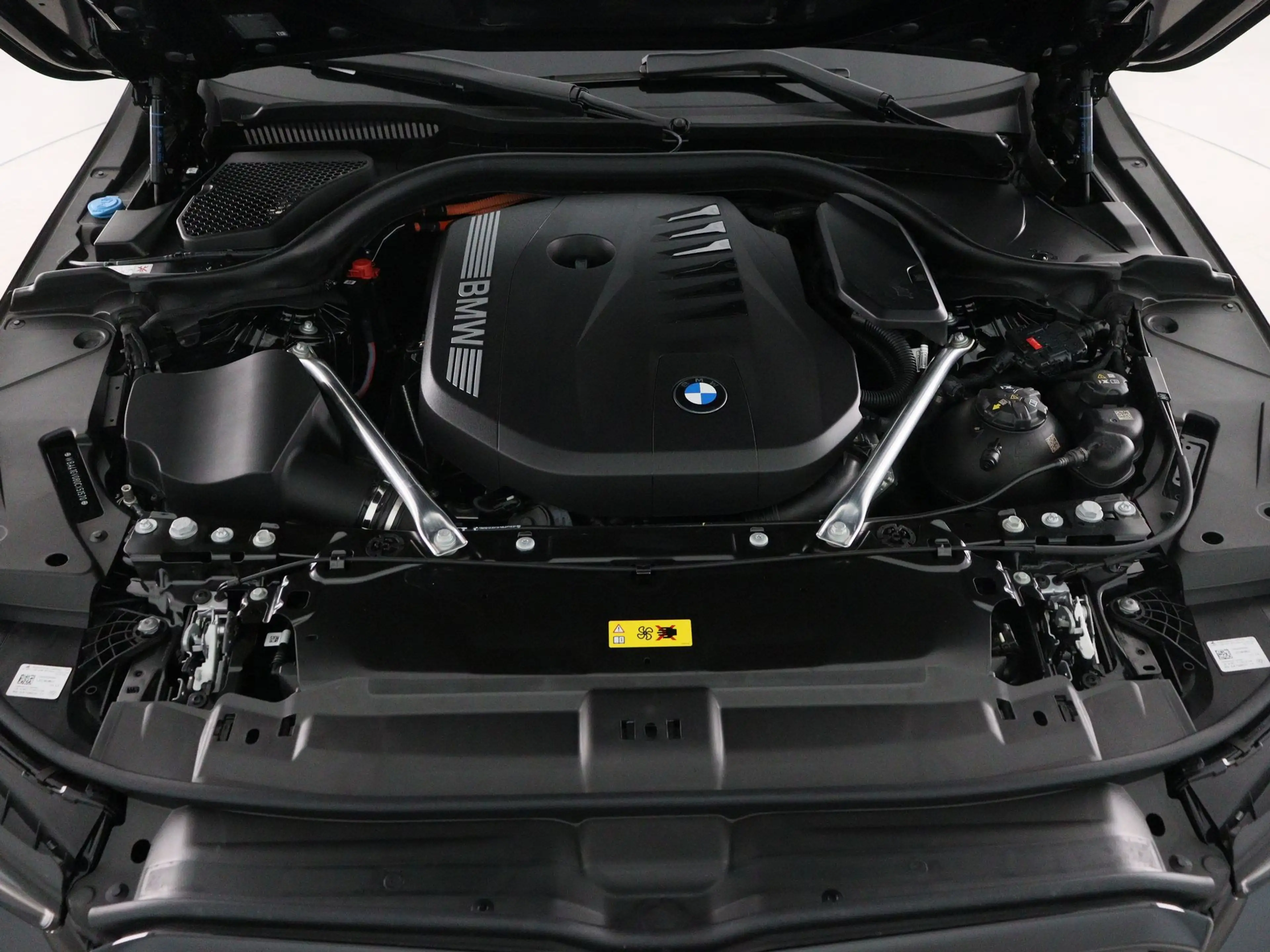 BMW 550 5 Serie Touring 550e xDrive — photo 5