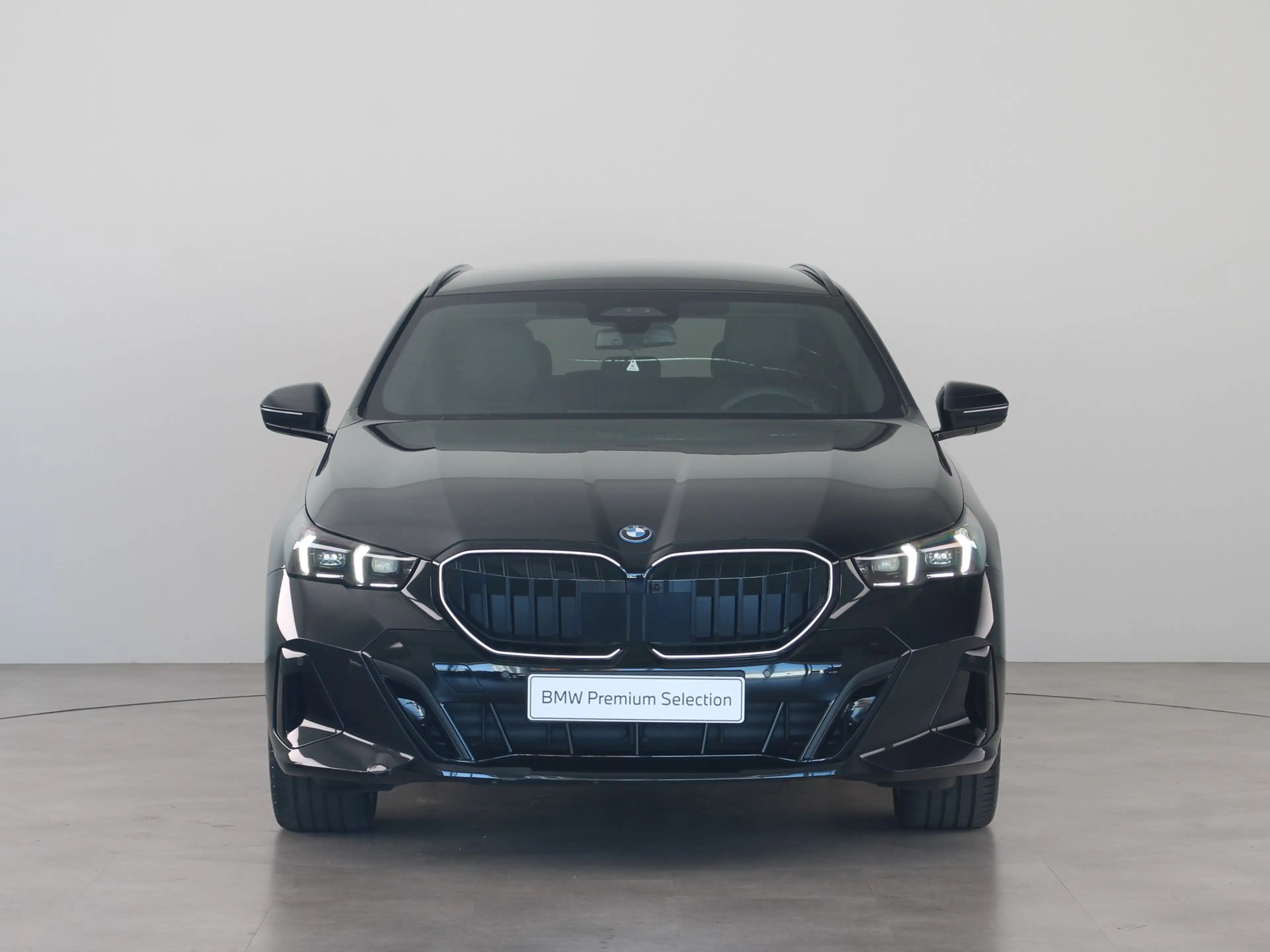BMW 550 5 Serie Touring 550e xDrive — photo 8