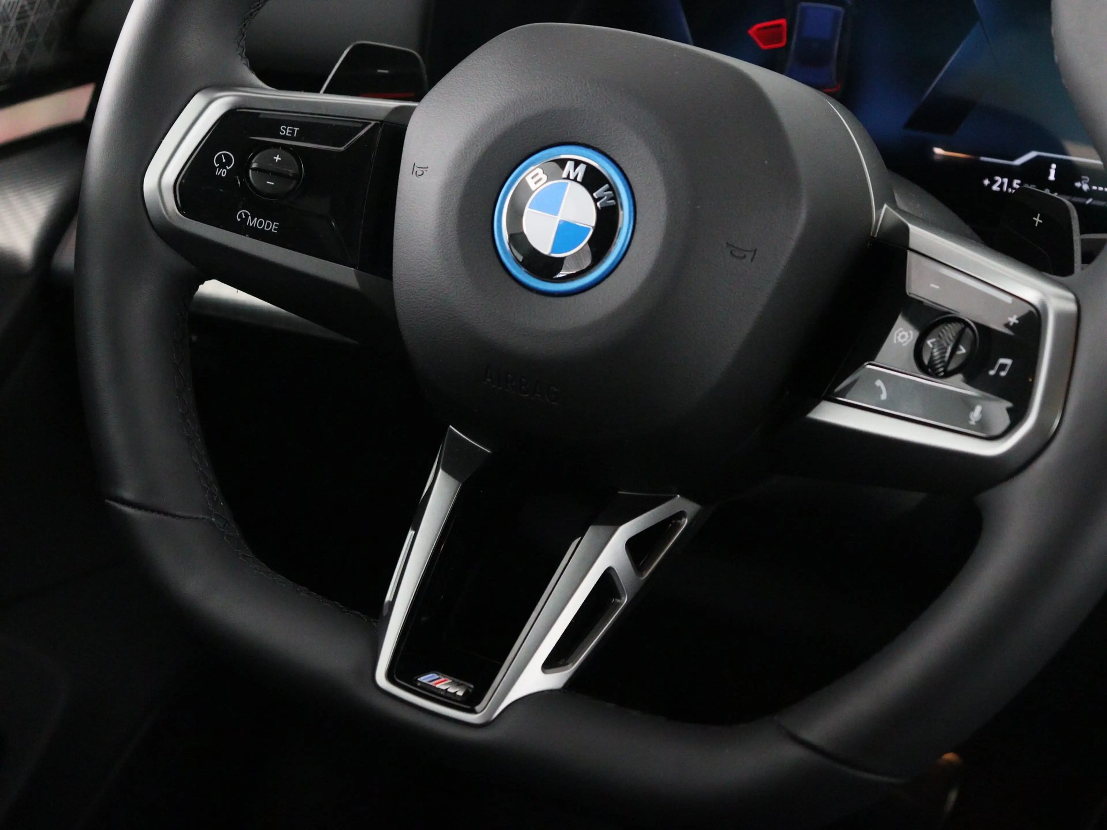 BMW 550 5 Serie Touring 550e xDrive — photo 3