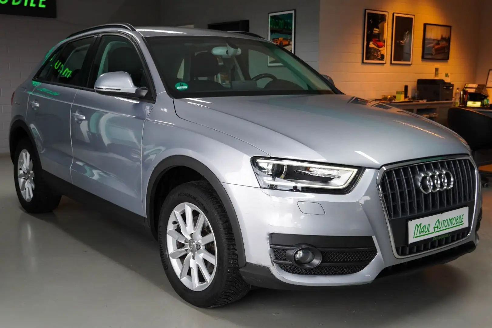 Audi Q3 1.4 TFSI Navi,SHZ,Temp,Keyless Plateado - 2
