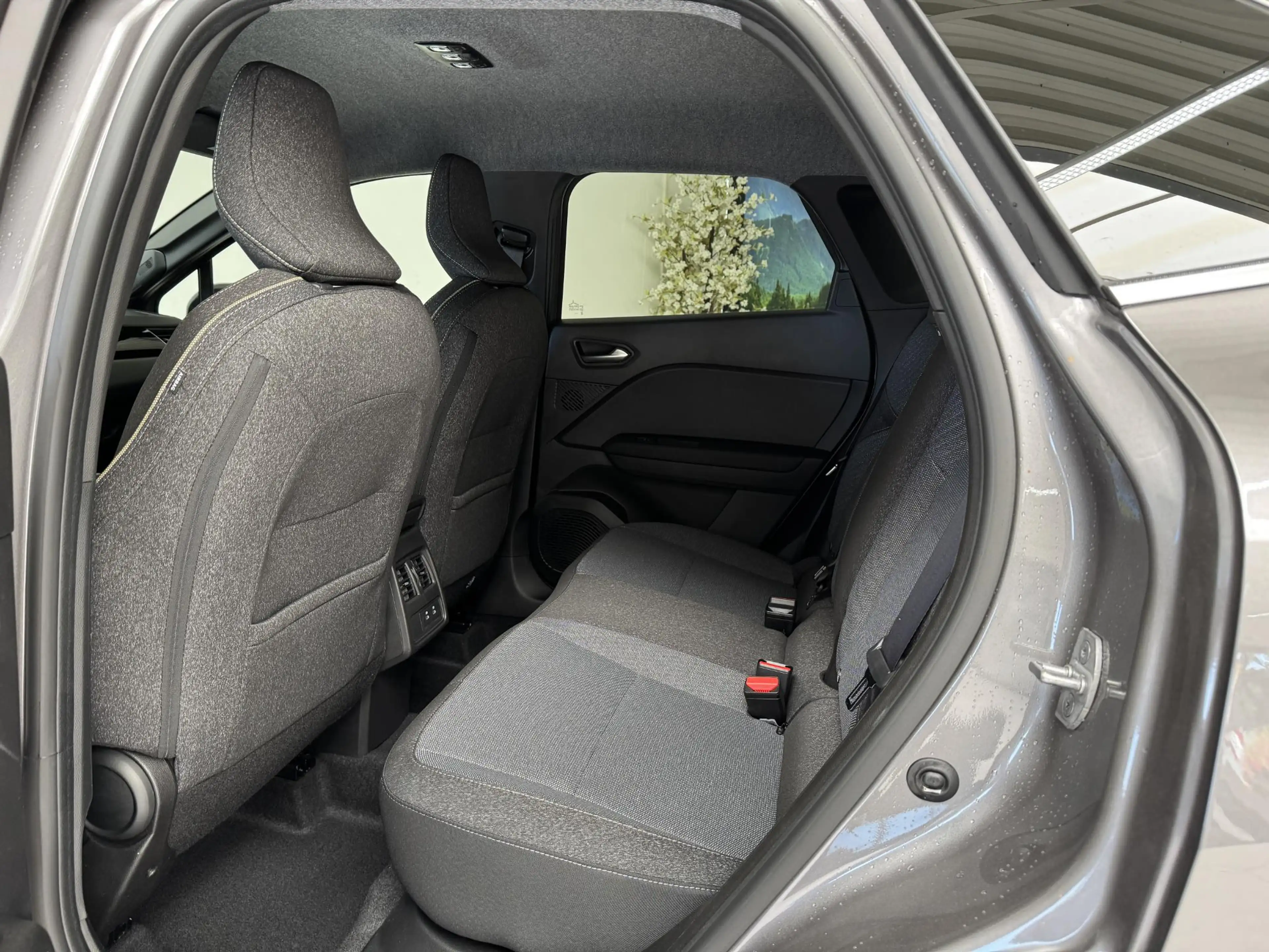 Mitsubishi Grandis 1.8 HEV Intense+ NIEUW UIT VOORRAAD LEVERBAAR | Ve — photo 35
