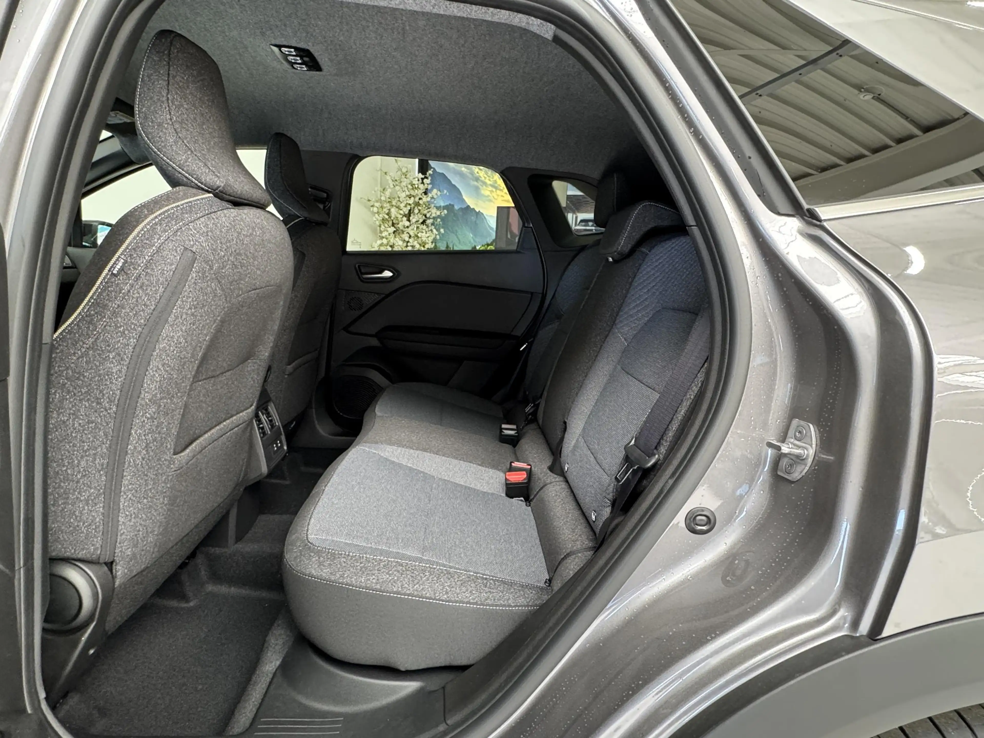 Mitsubishi Grandis 1.8 HEV Intense+ NIEUW UIT VOORRAAD LEVERBAAR | Ve — photo 8
