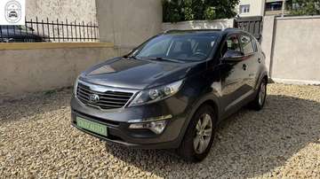 (3) 2.0 CRDI 2WD Active