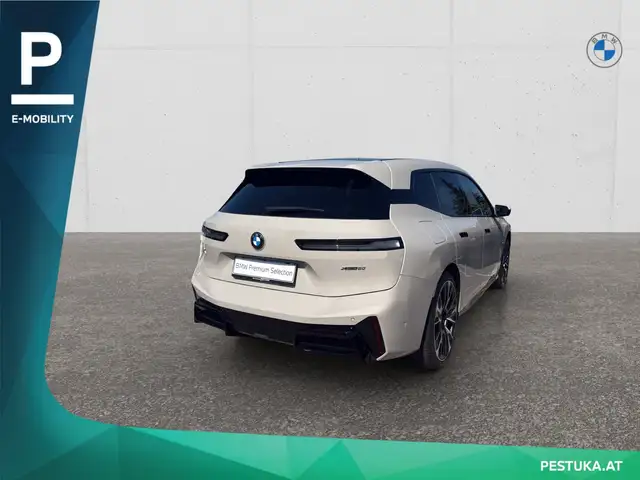 BMW iX xDrive60 112kWh Ansicht 4