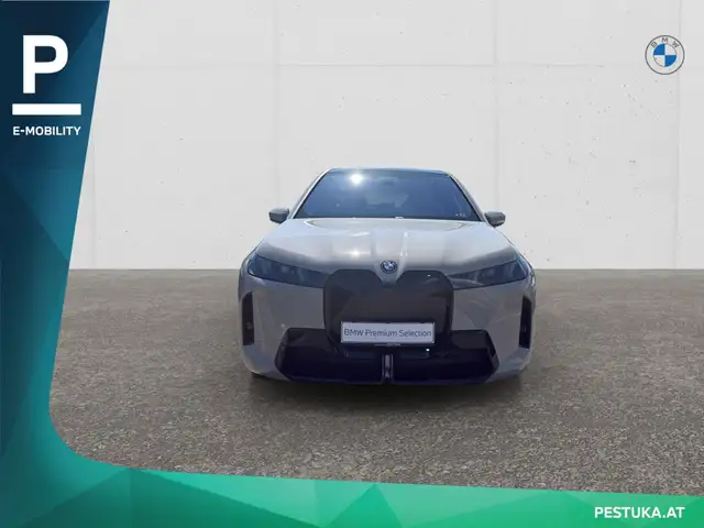 BMW iX xDrive60 112kWh Ansicht 2