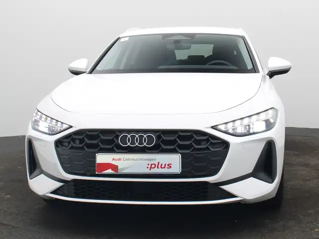 Audi A5 view 3