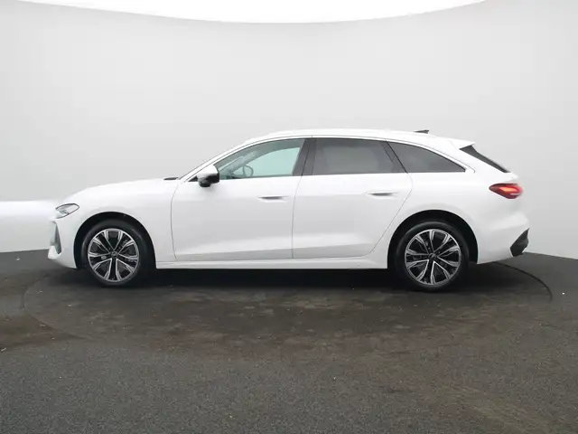 Audi A5 view 4