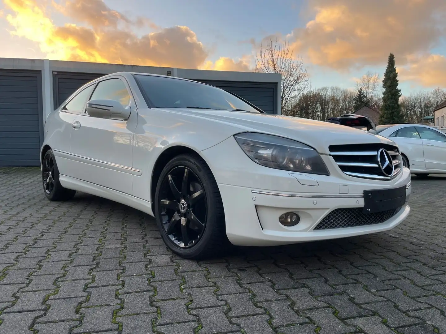 Mercedes-Benz CLC KOMPRESSOR AUTOMATIK 18 Zoll TOPZSTD Weiß - 1
